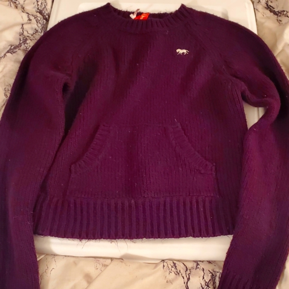 Derek Heart sweater